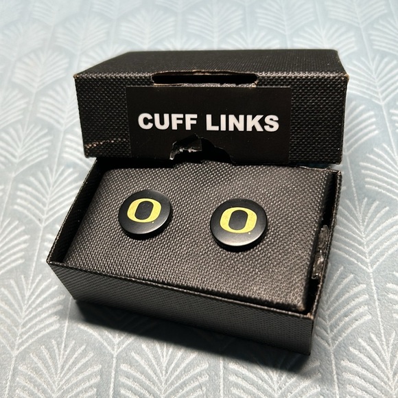 black O cuff links - Picture 5 of 8